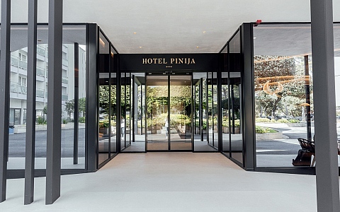 Hotel Pinija - Petrčane - Lobby-Reception